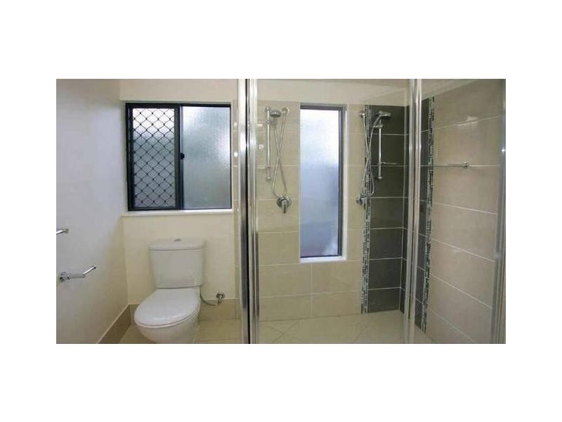 35 Aurelia Street, Palm Cove QLD 4879