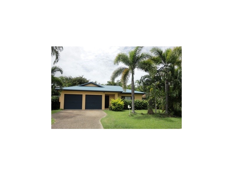 11 Helsdon Close, Clifton Beach QLD 4879