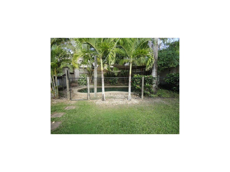 11 Helsdon Close, Clifton Beach QLD 4879