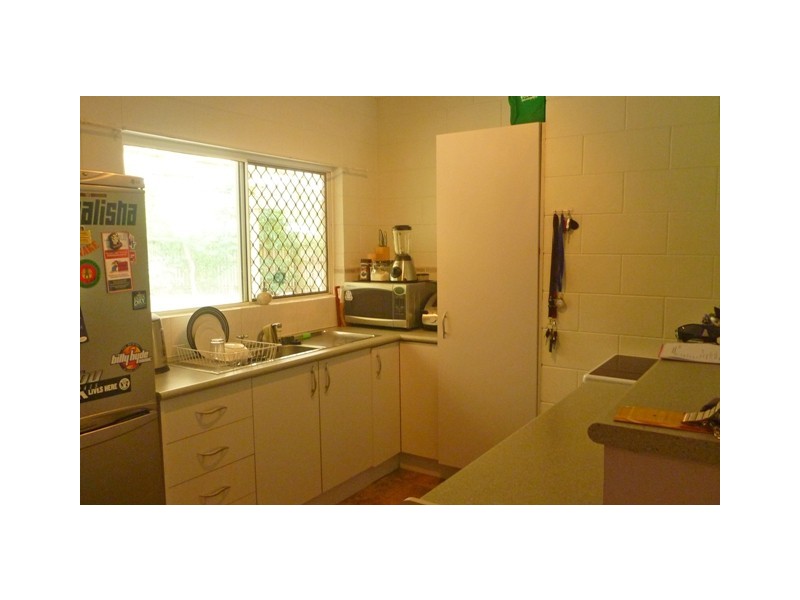 1 Ellwood Street, Kewarra Beach QLD 4879