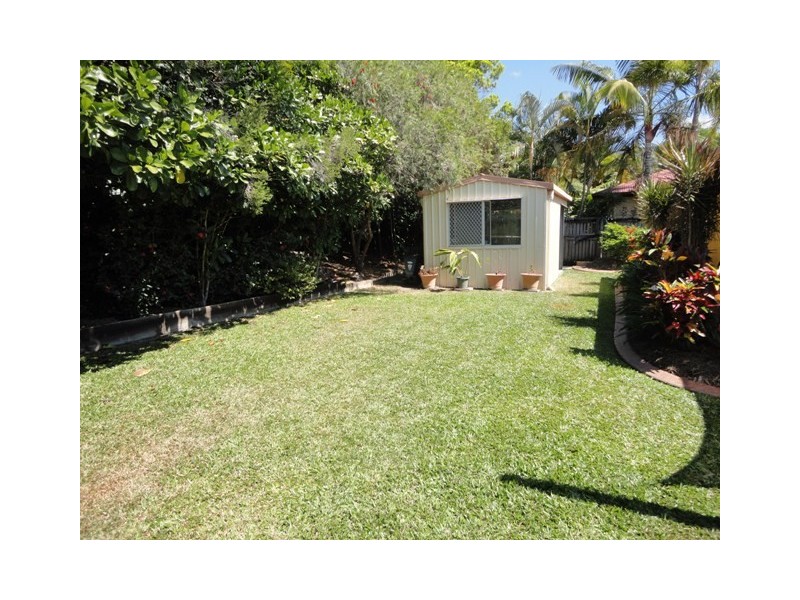 11 Greenhaven Street, Clifton Beach QLD 4879