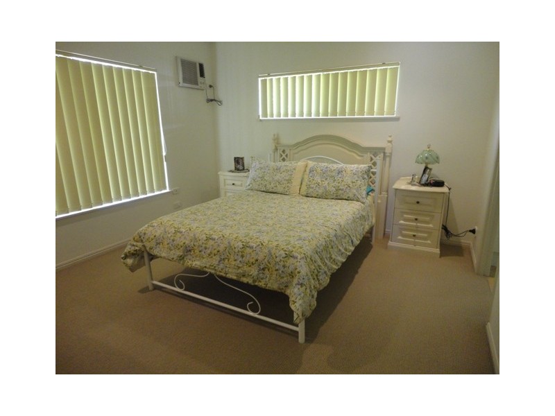 11 Greenhaven Street, Clifton Beach QLD 4879