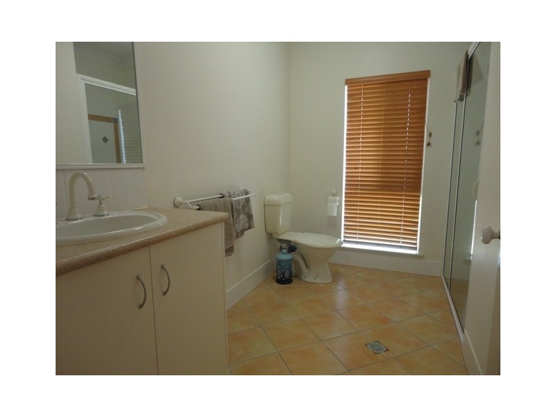 11 Greenhaven Street, Clifton Beach QLD 4879