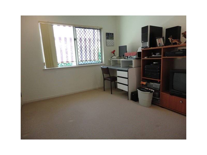 11 Greenhaven Street, Clifton Beach QLD 4879