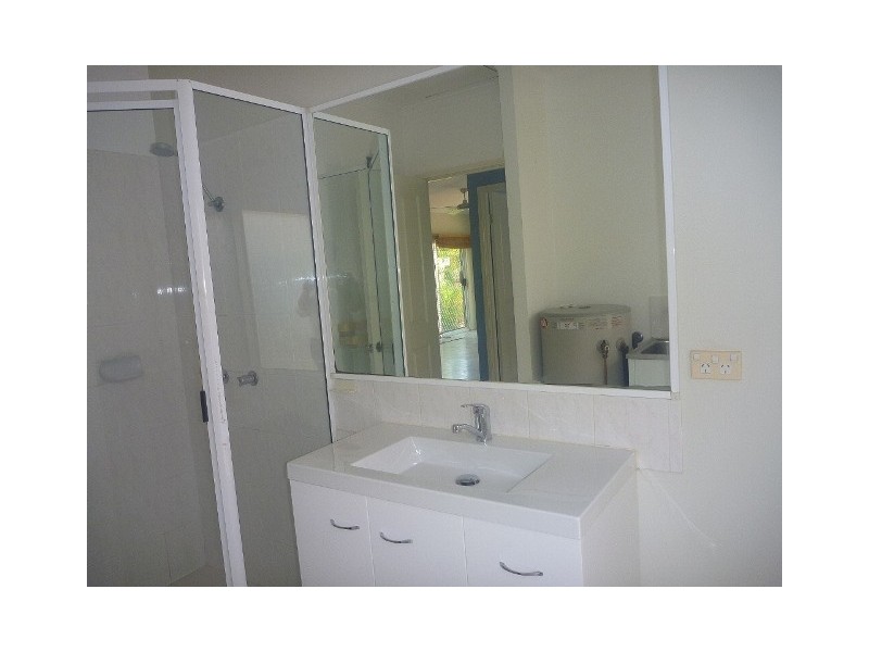 8 Rainy Mountain Place, Smithfield QLD 4878