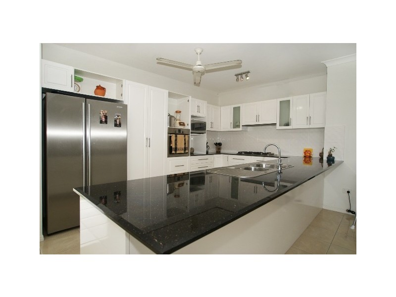 7 Floreat Street, Kewarra Beach QLD 4879