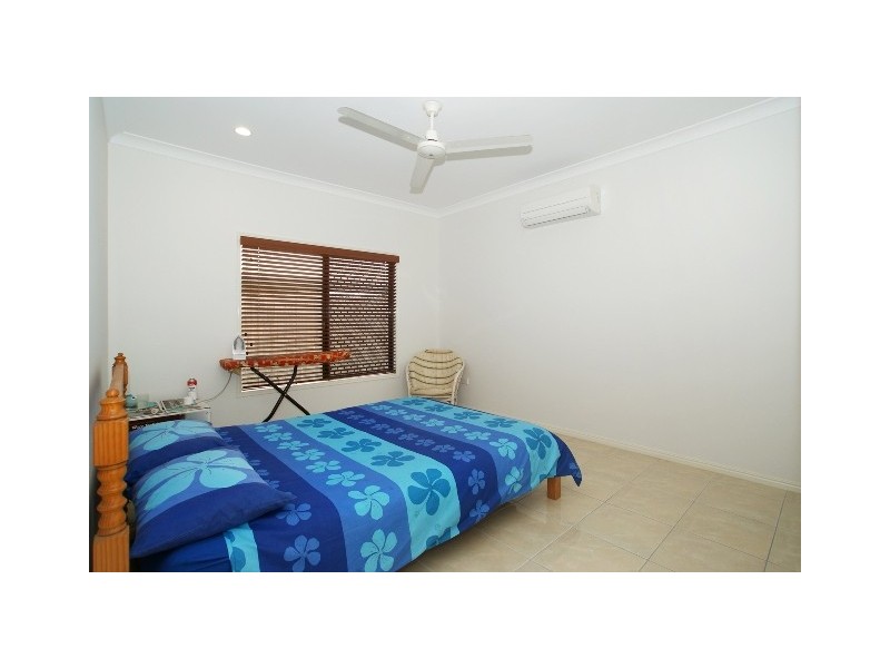 7 Floreat Street, Kewarra Beach QLD 4879