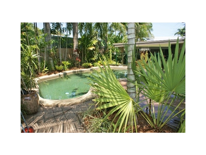 5 Ellwood Close, Kewarra Beach QLD 4879
