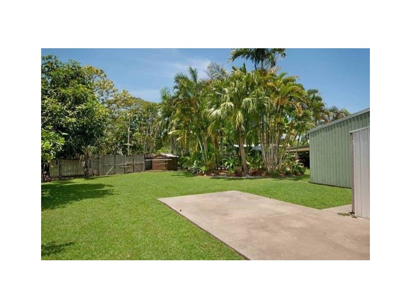 5 Ellwood Close, Kewarra Beach QLD 4879