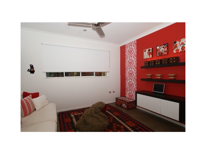 12 Muller Street, Palm Cove QLD 4879