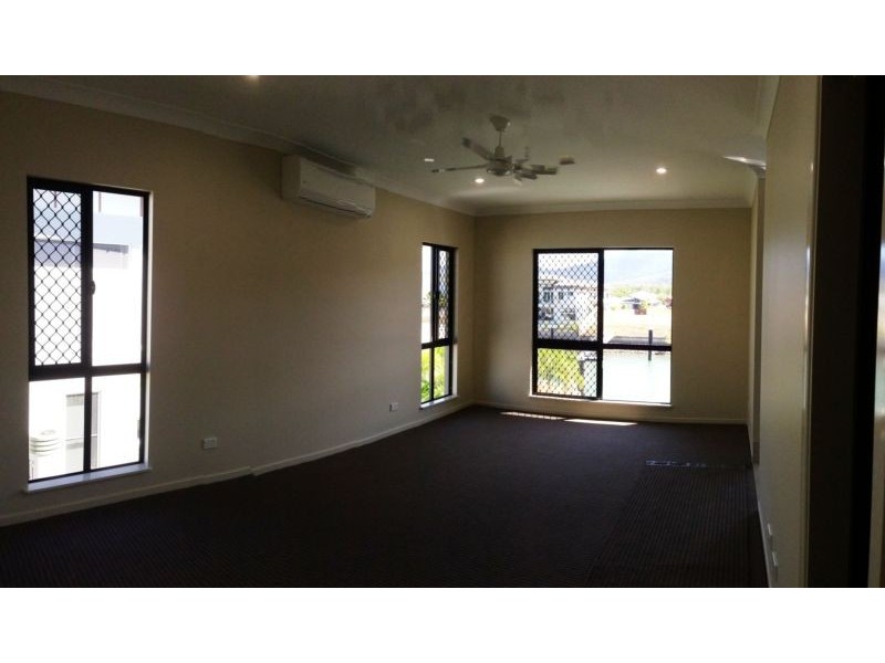 17 Brindabella Quay, Trinity Park QLD 4879