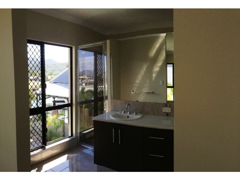 17 Brindabella Quay, Trinity Park QLD 4879