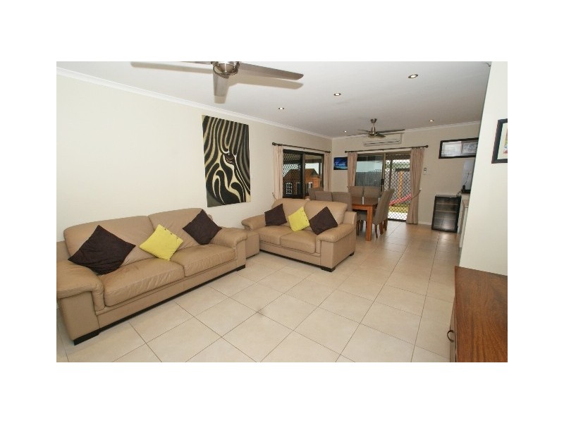 1 Escape Close, Clifton Beach QLD 4879
