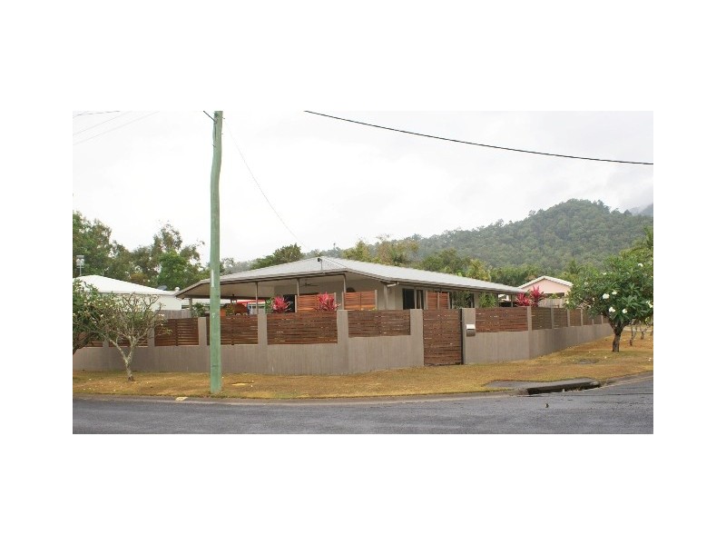 1 Escape Close, Clifton Beach QLD 4879