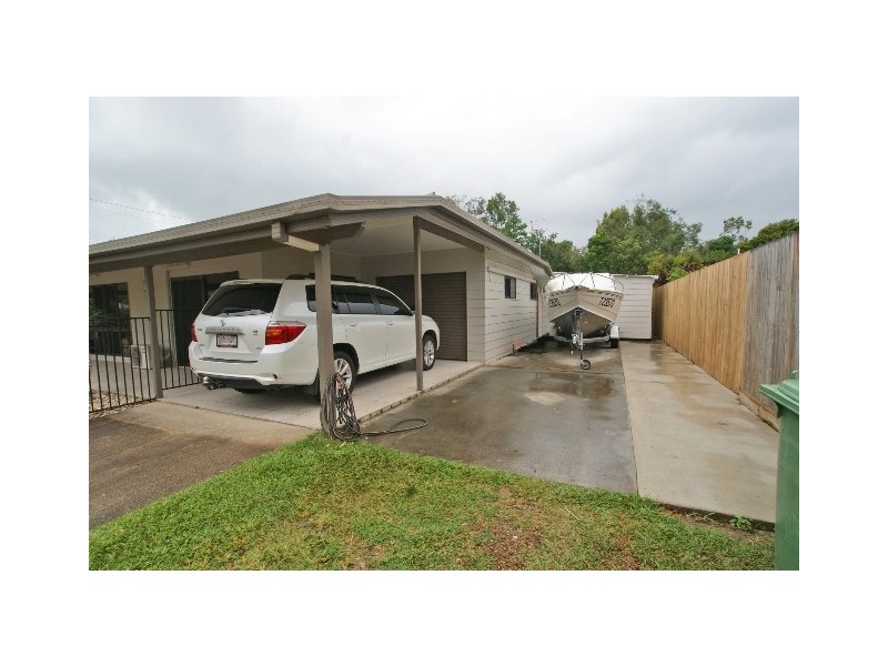 1 Escape Close, Clifton Beach QLD 4879