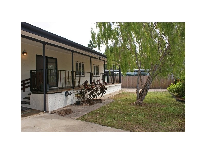 11 Napier Street, Trinity Park QLD 4879