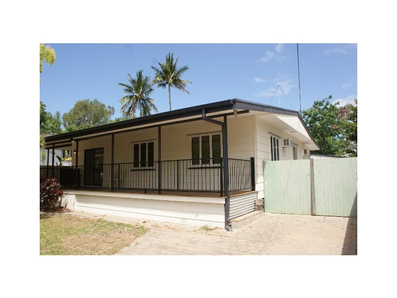 11 Napier Street, Trinity Park QLD 4879