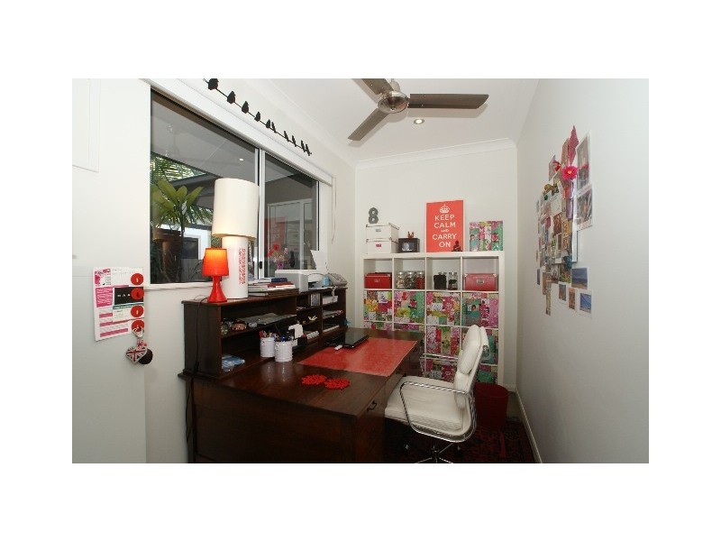 12 Muller Street, Palm Cove QLD 4879