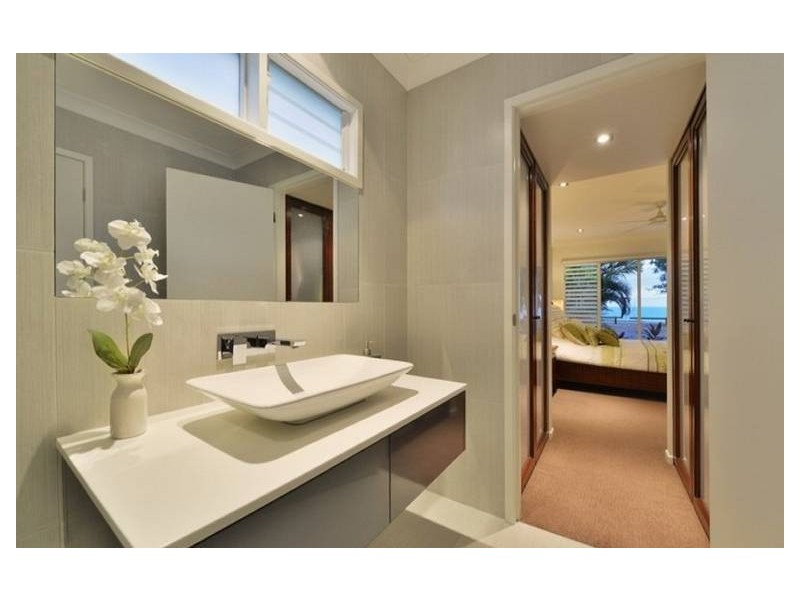 57 Arlington Esplanade, Clifton Beach QLD 4879