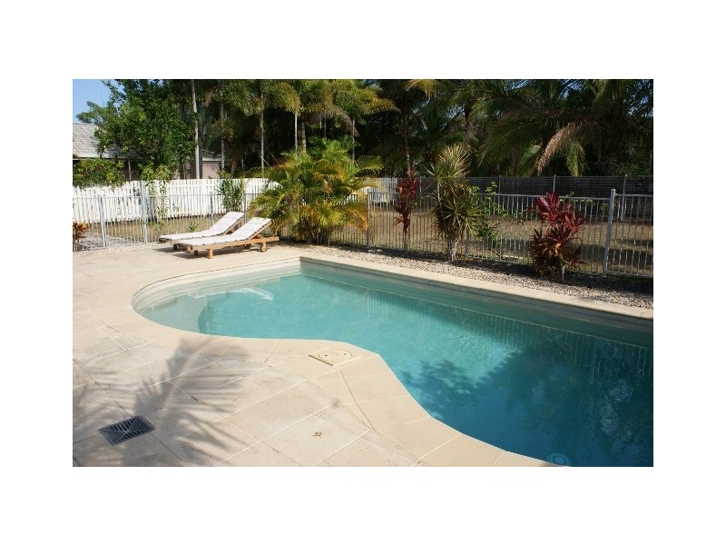 2 Green Avenue, Kewarra Beach QLD 4879