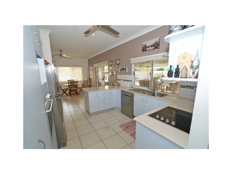 2 Green Avenue, Kewarra Beach QLD 4879