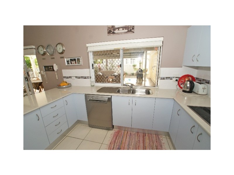 2 Green Avenue, Kewarra Beach QLD 4879