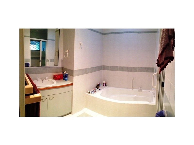 7 Green Ave, Kewarra Beach QLD 4879