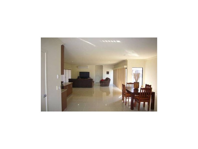 40 Harbour, Trinity Park QLD 4879