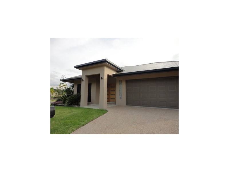 22 Quartzborough Promenade, Trinity Park QLD 4879