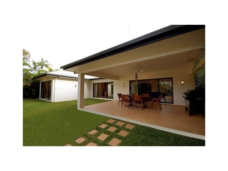 20 Batt Street, Clifton Beach QLD 4879