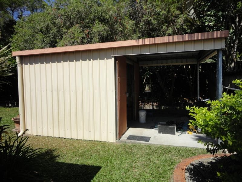 11 Greenhaven Street, Clifton Beach QLD 4879