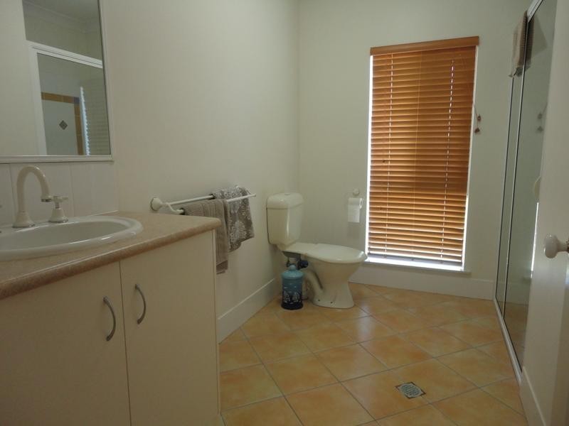 11 Greenhaven Street, Clifton Beach QLD 4879