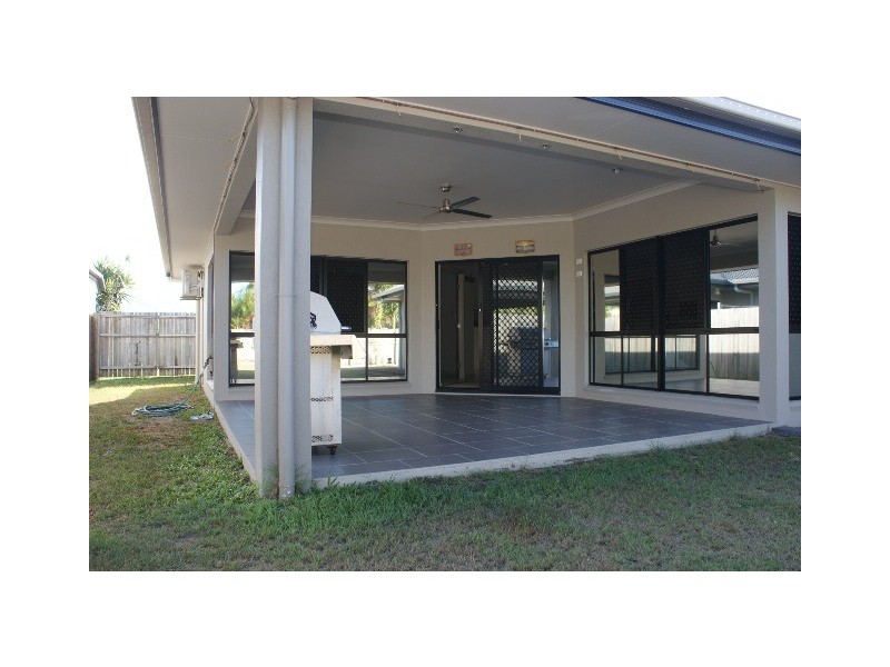 21 MOOJEEBA WAY, Trinity Park QLD 4879