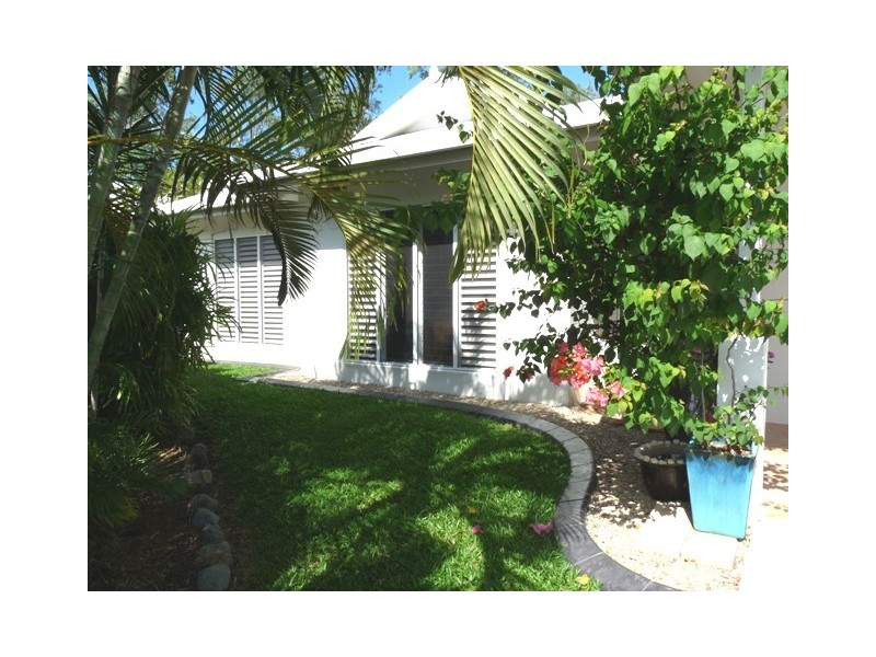 7 Bramble Street, Clifton Beach QLD 4879