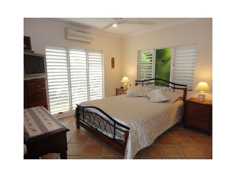 7 Bramble Street, Clifton Beach QLD 4879