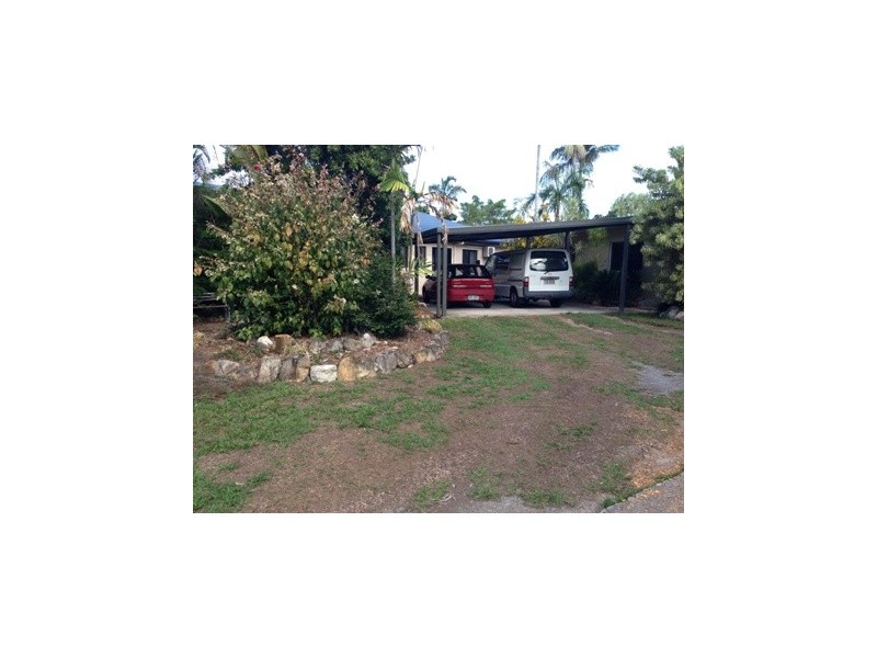 7 Queensborough Close, Trinity Park QLD 4879