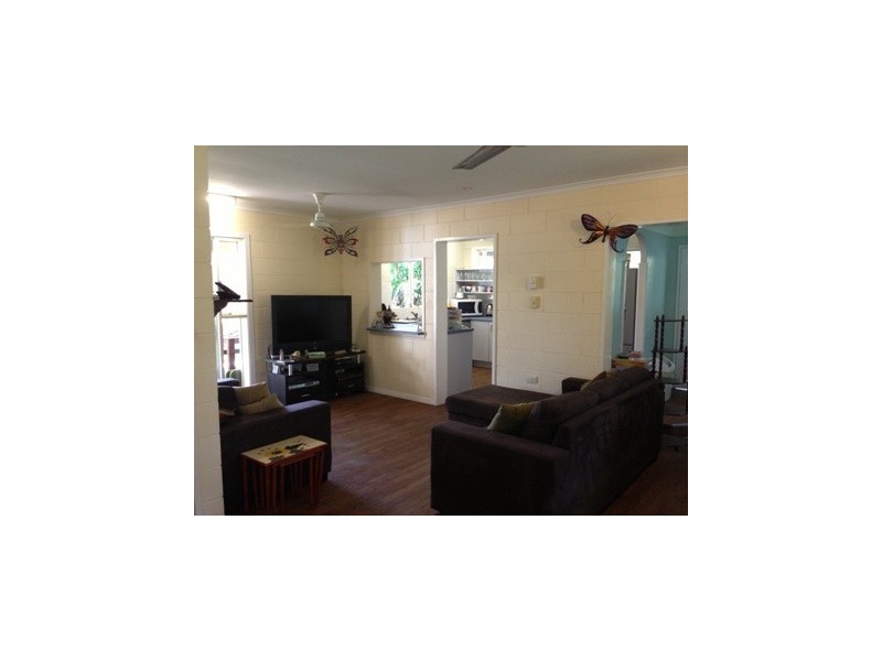 7 Queensborough Close, Trinity Park QLD 4879