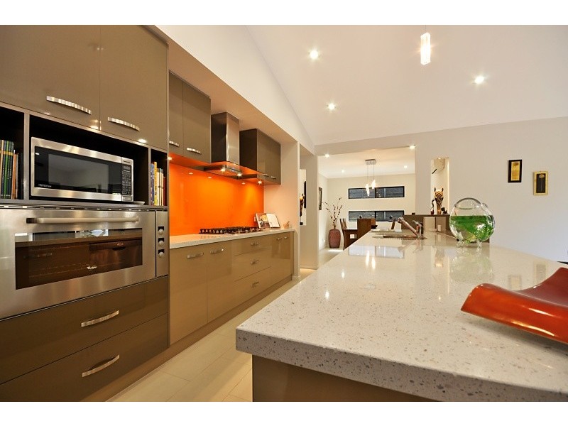 14 Retreat Close, Palm Cove QLD 4879