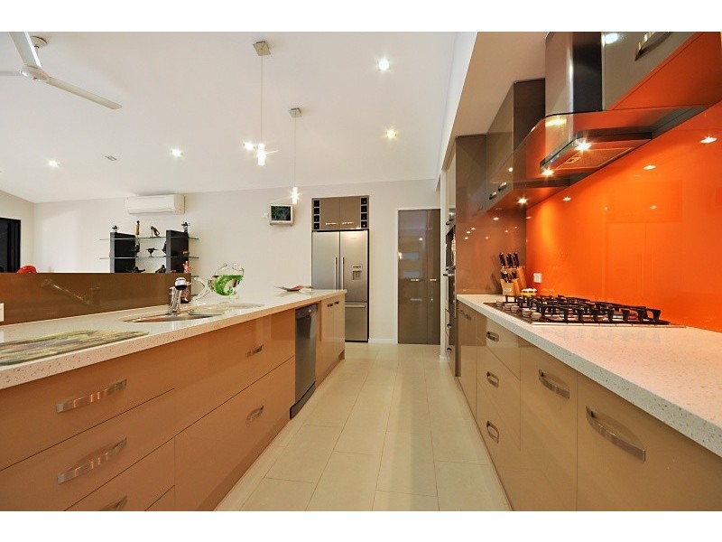 14 Retreat Close, Palm Cove QLD 4879