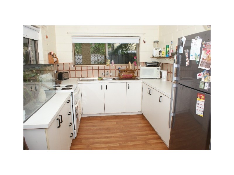 1/44 Bamboo Street, Holloways Beach QLD 4878