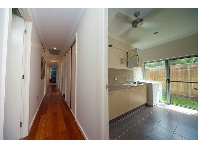 21 Muller Street, Palm Cove QLD 4879