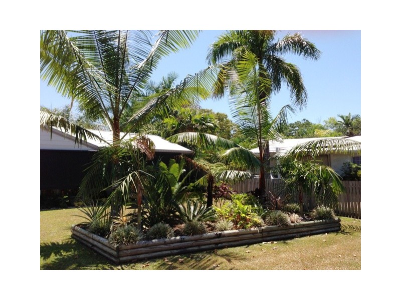 5 Ellwood Close, Kewarra Beach QLD 4879