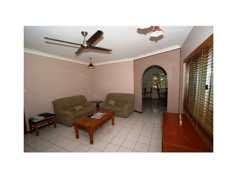 5 Ellwood Close, Kewarra Beach QLD 4879