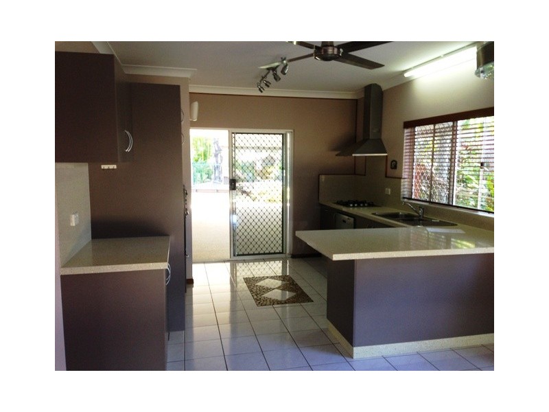 5 Ellwood Close, Kewarra Beach QLD 4879