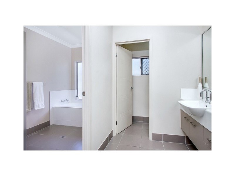 76 Harbour Drive, Trinity Park QLD 4879