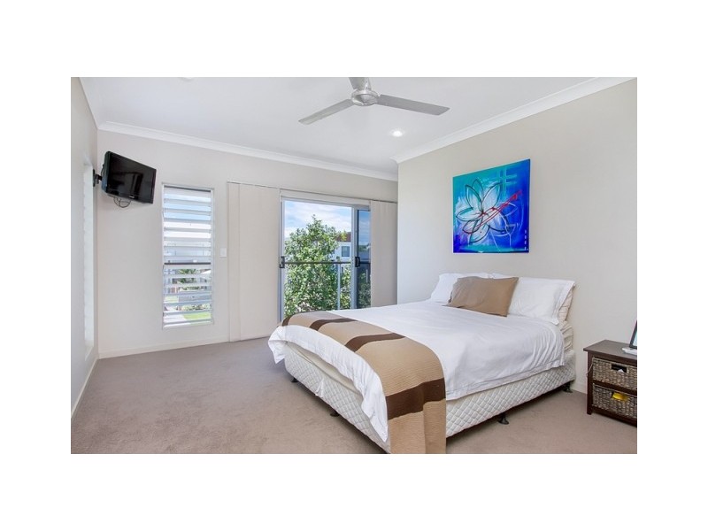 76 Harbour Drive, Trinity Park QLD 4879