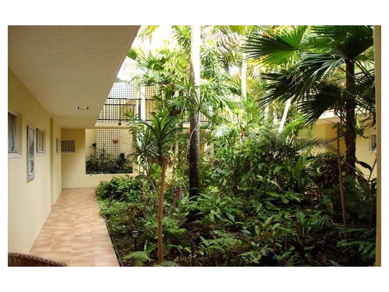 8/141 Grafton Street, Cairns QLD 4870