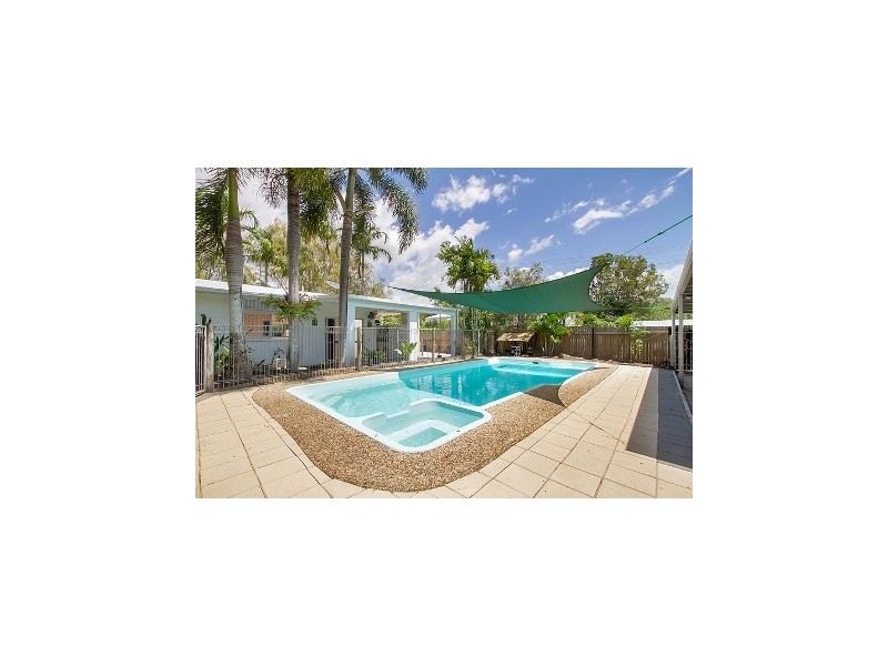13 Napier Street, Trinity Park QLD 4879