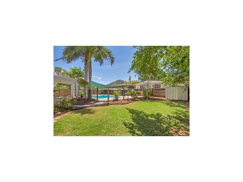 13 Napier Street, Trinity Park QLD 4879