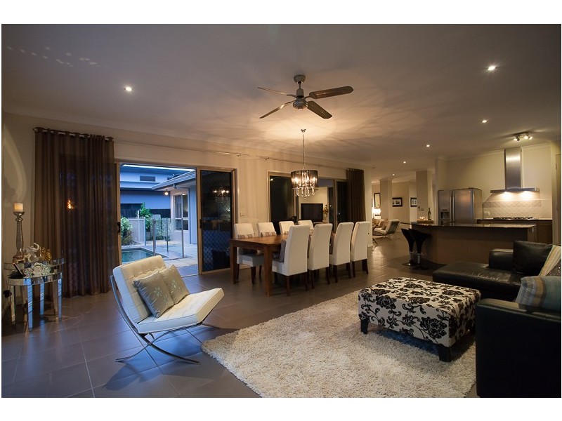 11 Iridescent Drive, Trinity Park QLD 4879